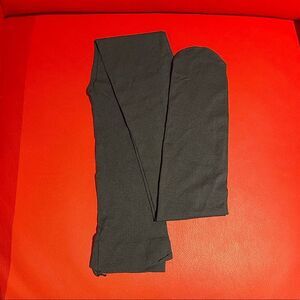 Almost Black thighs